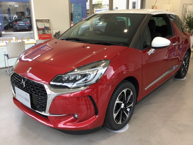 ショールームに新しいDS3が♪