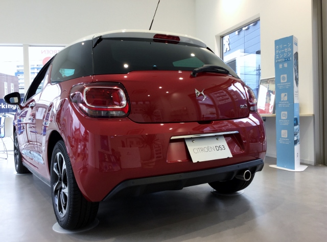 ショールームに新しいDS3が♪