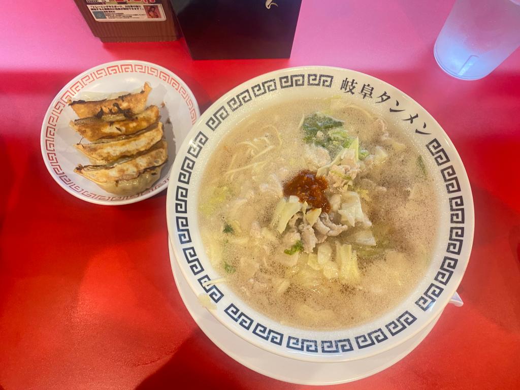 シトロエン福井店の近くにラーメン屋さん！