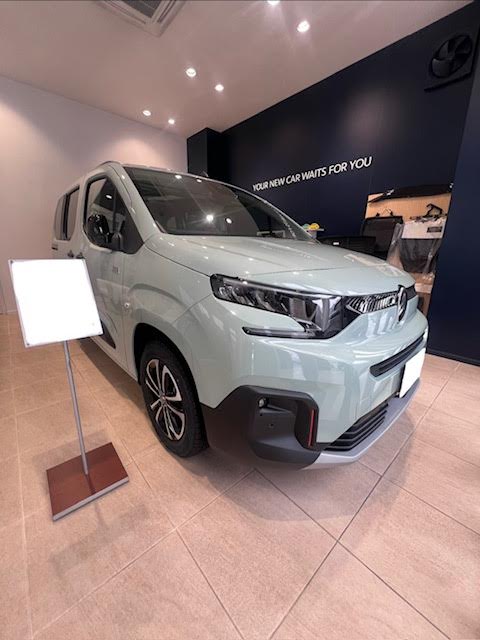 アクアグリーン、記念すべき初納車🚙